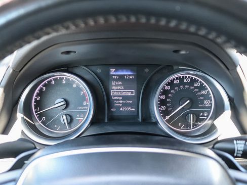 Used 2020 Toyota Camry SE FWD image 22