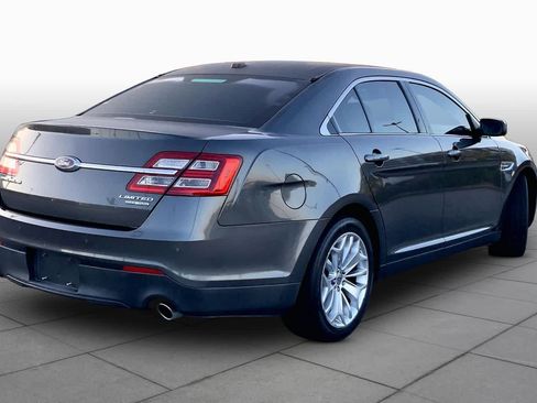 Used 2017 Ford Taurus Limited FWD image 12