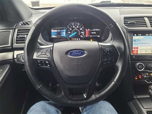 Used 2018 Ford Explorer XLT w/ Equipment Group 202A image 26