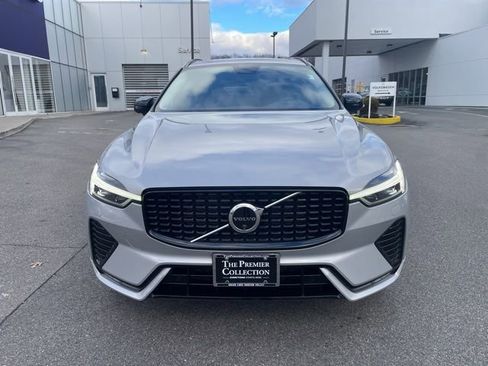 Certified 2025 Volvo XC60 B5 Plus image 6