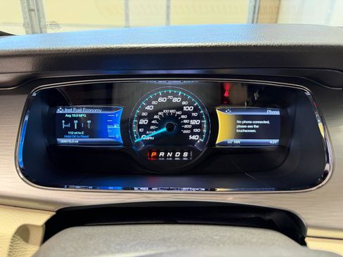 Used 2015 Ford Taurus SEL w/ Equipment Group 201A image 28