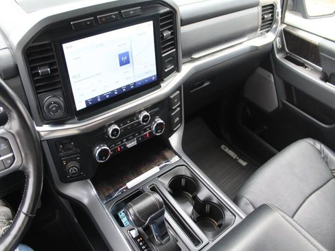 Used 2021 Ford F150 Lariat w/ Equipment Group 502A High image 19