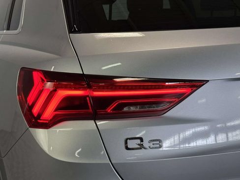 Used 2022 Audi Q3 2.0T Premium Plus AWD/4WD image 11