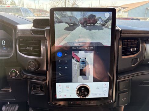 Used 2023 Ford F150 Lightning Platinum image 22