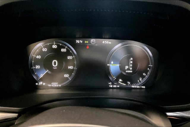 Used 2019 Volvo XC60 T8 R-Design w/ Advanced Package AWD/4WD image 22