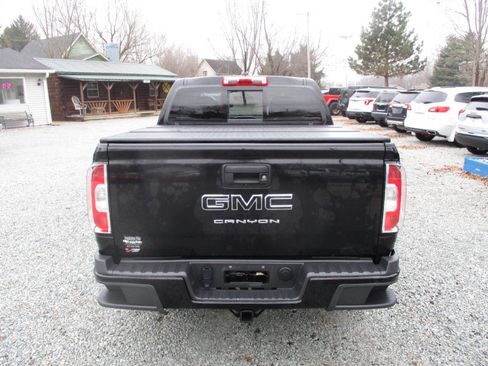 Used 2022 GMC Canyon Elevation w/ Elevation Premium Package image 4
