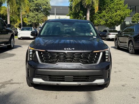 Certified 2026 Kia Sorento LX FWD image 2