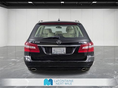 Used 2011 Mercedes-Benz E 350 E 350 image 4