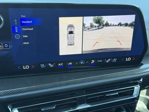 Used 2025 Chevrolet Traverse High Country w/ LPO, Floor Liner Package FWD image 17