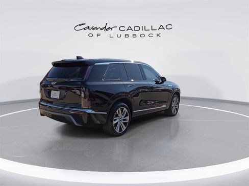 New 2026 Cadillac Vistiq Luxury w/ LPO, Floor Liner Package image 8