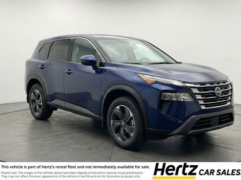 Used 2025 Nissan Rogue SV FWD image 1
