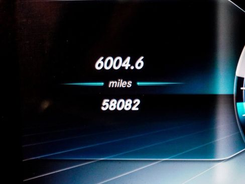 Used 2020 Mercedes-Benz E 350 4MATIC Sedan image 50