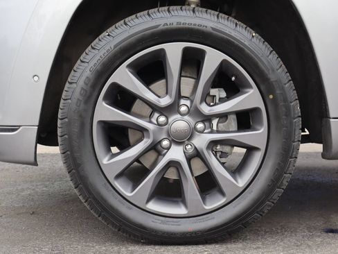 Used 2019 Jeep Grand Cherokee High Altitude AWD/4WD image 25