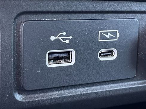 Used 2023 Honda Pilot EX-L image 19