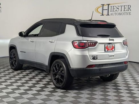 Certified 2024 Jeep Compass Latitude w/ Convenience Group AWD/4WD image 5