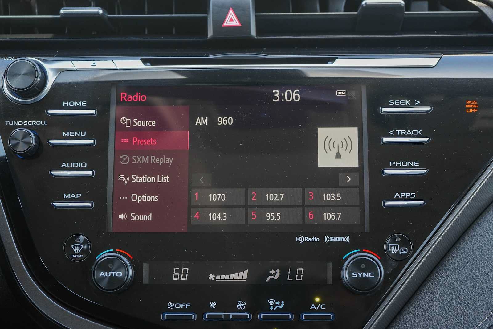 Used 2019 Toyota Camry XSE w/ Carpet Mat Package FWD image 14