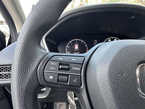 Used 2023 Honda HR-V LX image 29