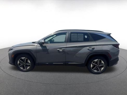 Used 2025 Hyundai Tucson SEL FWD image 9