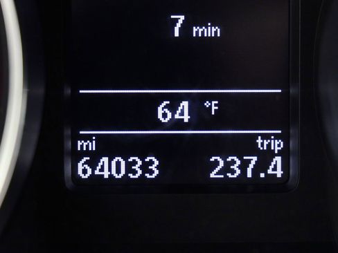 Used 2017 Volkswagen Jetta SE FWD image 25