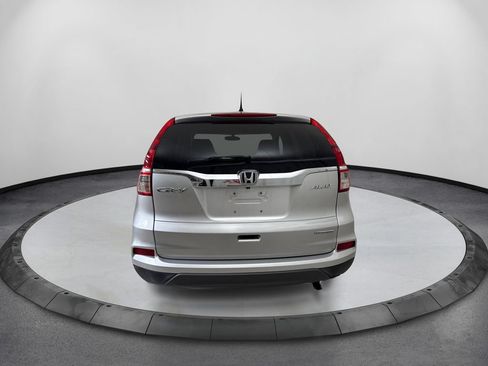 Used 2016 Honda CR-V SE image 6