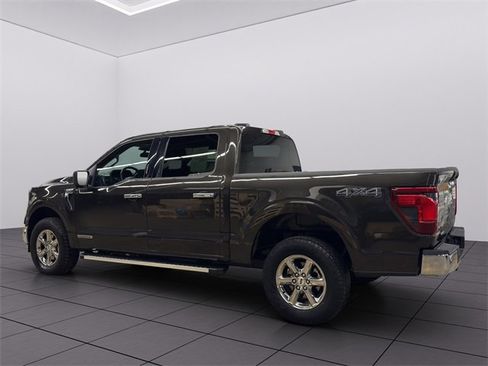 Used 2024 Ford F150 XLT w/ Mobile Office Package image 4