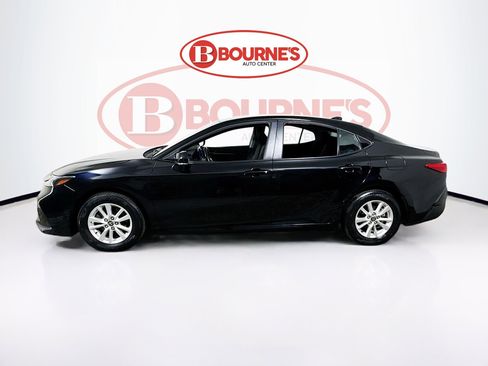 Used 2025 Toyota Camry LE w/ Convenience Package AWD/4WD image 6