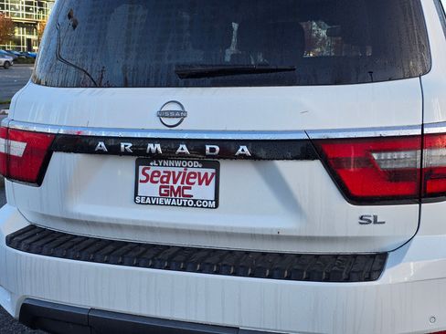 Used 2024 Nissan Armada SL image 15