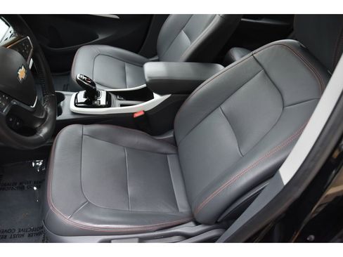 Used 2021 Chevrolet Bolt Premier w/ Infotainment Package image 12