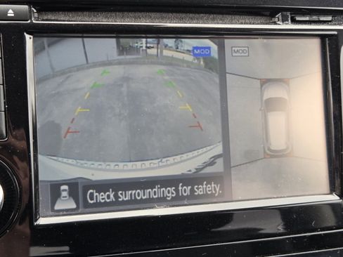 Used 2017 Nissan Rogue SL image 15