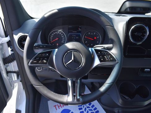 New 2025 Mercedes-Benz Sprinter 2500 image 17