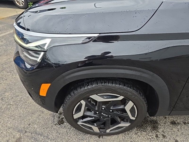 Used 2024 Kia Seltos SX w/ SX Sunroof Package AWD/4WD image 10