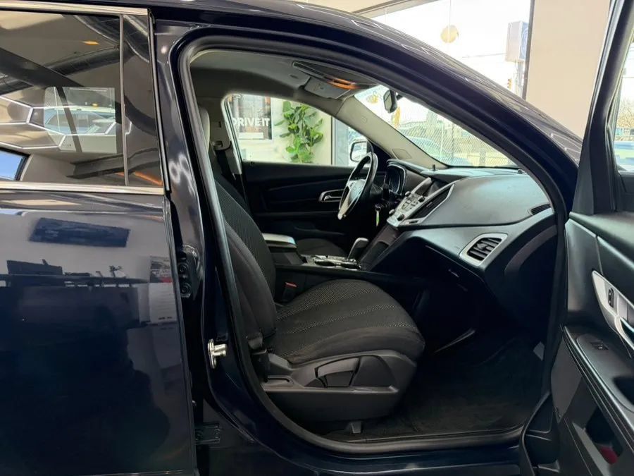 Used 2015 GMC Terrain SLE w/ Convenience Package AWD/4WD image 13