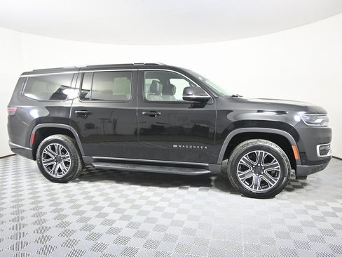 Used 2022 Jeep Wagoneer Series III image 8