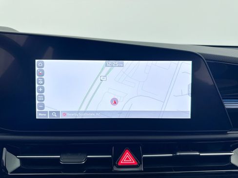 Certified 2024 Kia Niro SX Touring FWD image 4
