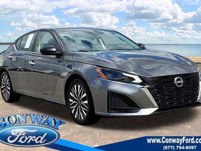 Used 2024 Nissan Altima 2.5 SV