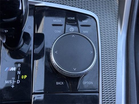 Used 2020 BMW X6 M50i w/ Executive Package image 22