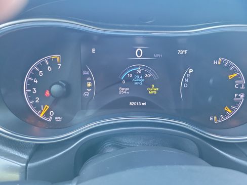 Used 2018 Jeep Grand Cherokee Limited w/ Luxury Group II AWD/4WD image 22
