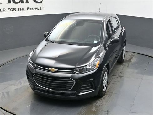 Used 2019 Chevrolet Trax LS image 45
