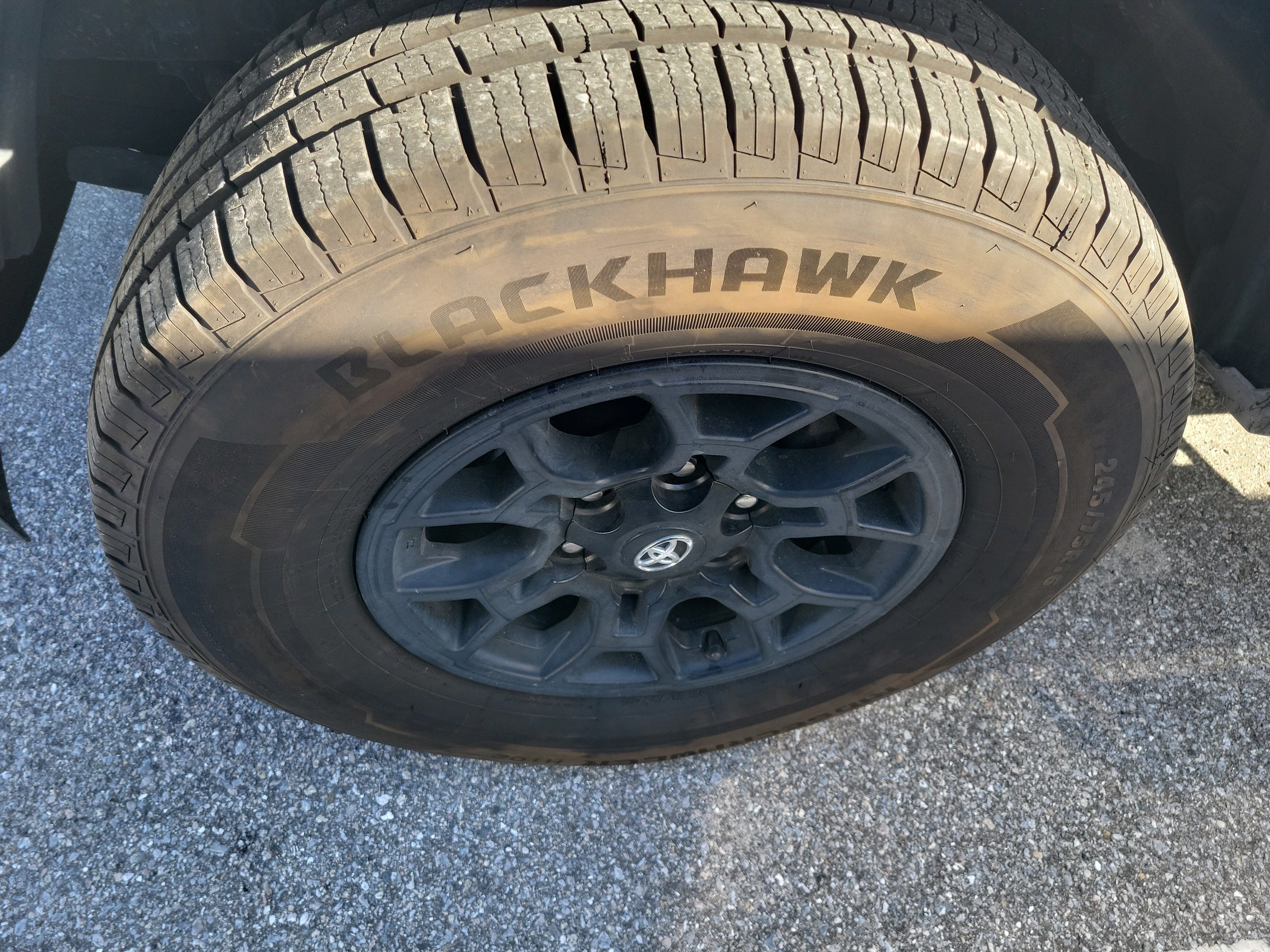 Used 2022 Toyota Tacoma SR5 w/ Technology Package RWD image 5