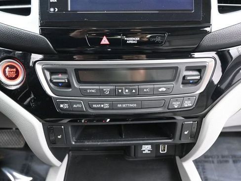 Used 2020 Honda Ridgeline RTL-E image 16