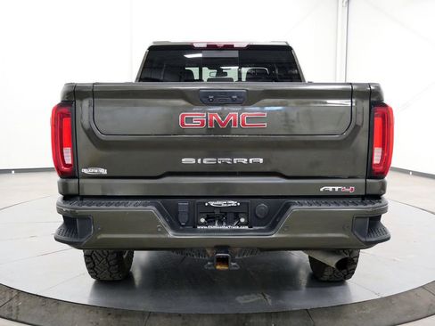 Used 2022 GMC Sierra 2500 AT4 w/ AT4 Preferred Package AWD/4WD image 6