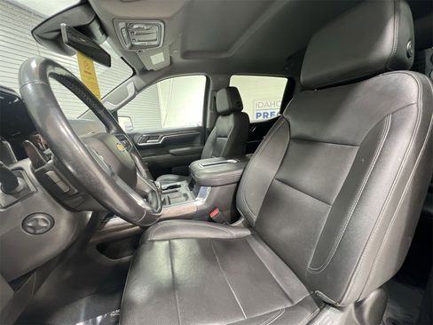 Used 2022 Chevrolet Silverado 1500 LTZ w/ Z71 Off-Road Package image 11