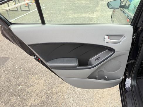 Used 2018 Kia Forte LX FWD image 28