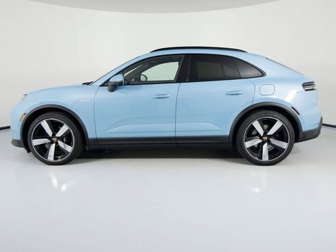 New 2026 Porsche Macan 4 Electric AWD/4WD image 7