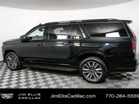 Used 2024 Cadillac Escalade ESV Sport image 31