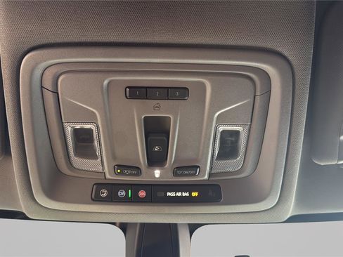 Used 2021 Chevrolet Silverado 1500 LT Trail Boss w/ Convenience Package II image 23