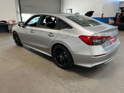 Used 2024 Honda Civic Sport image 6