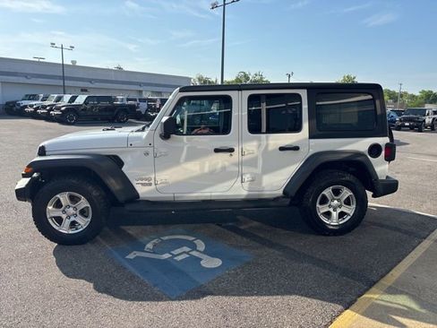 Used 2019 Jeep Wrangler Unlimited Sport S AWD/4WD image 23