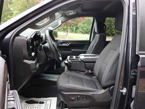 Used 2024 Chevrolet Silverado 1500 LT w/ Protection Package AWD/4WD image 18
