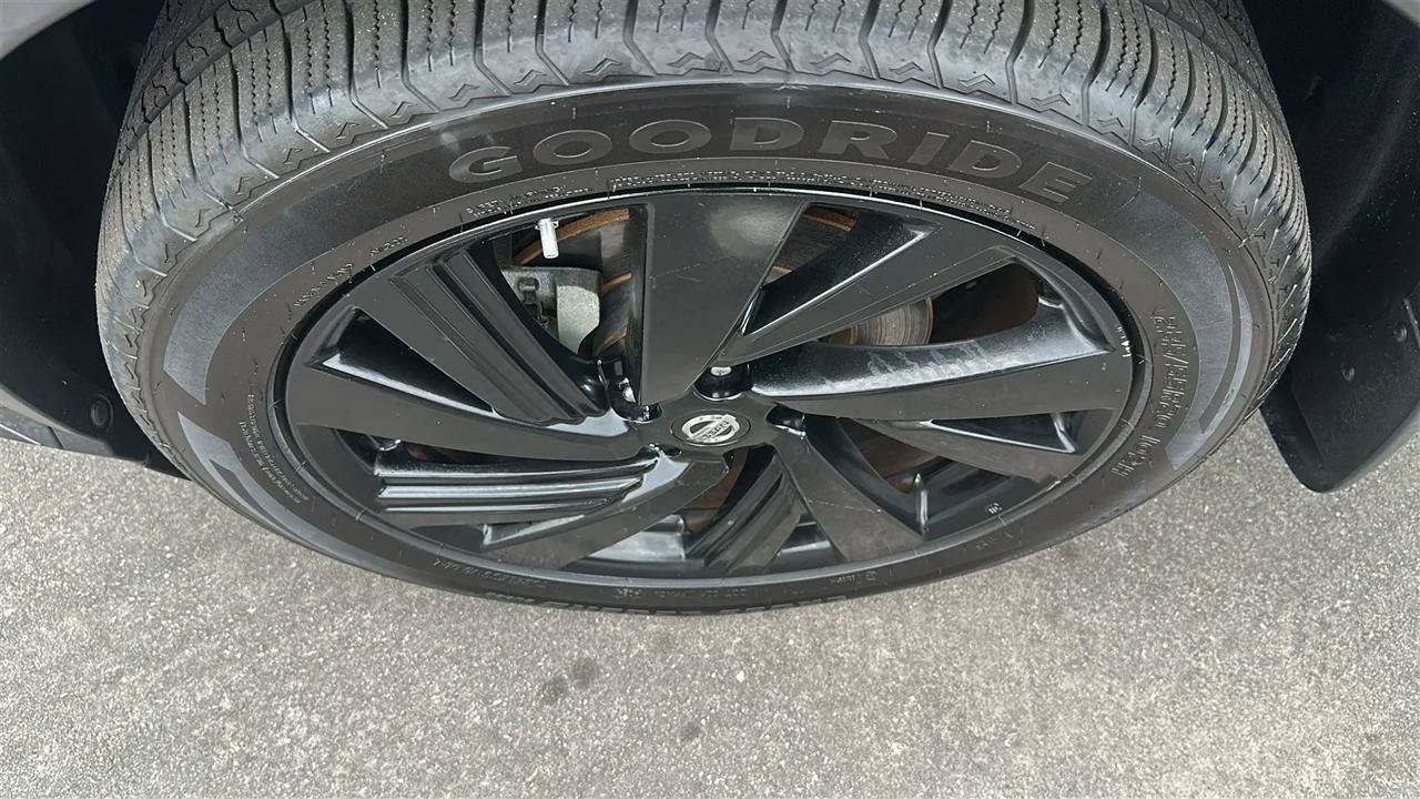 Used 2018 Nissan Murano SL w/ Midnight Edition Package AWD/4WD image 16